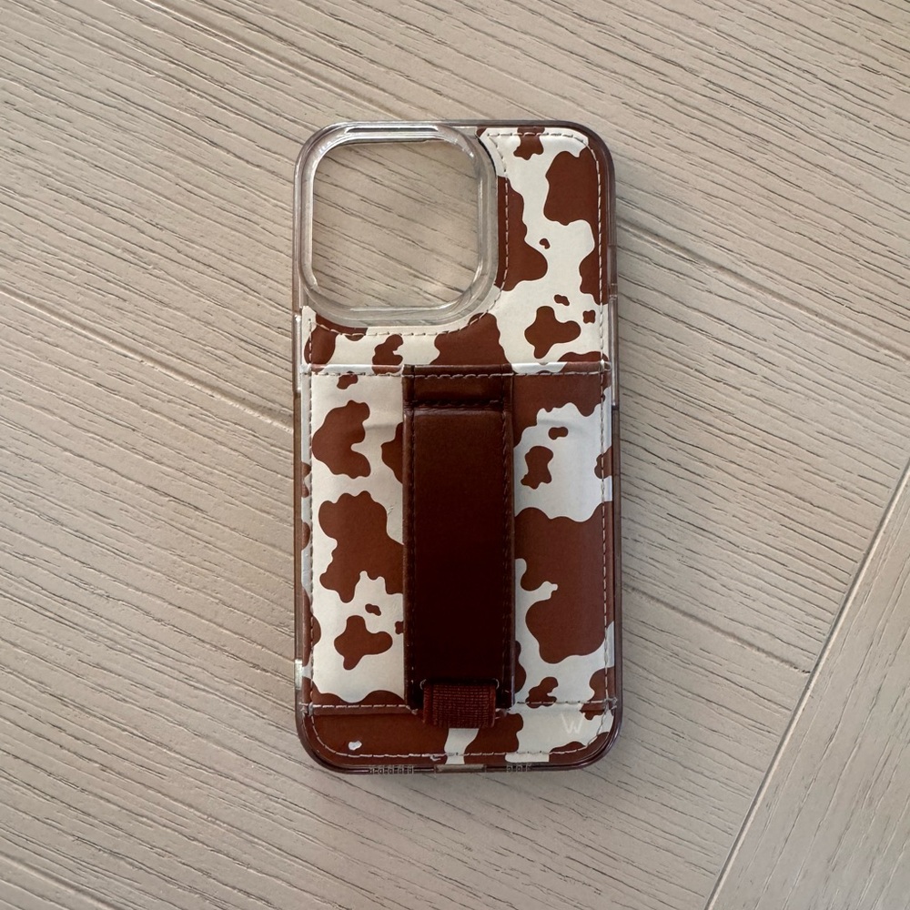 WALLI cow print case
